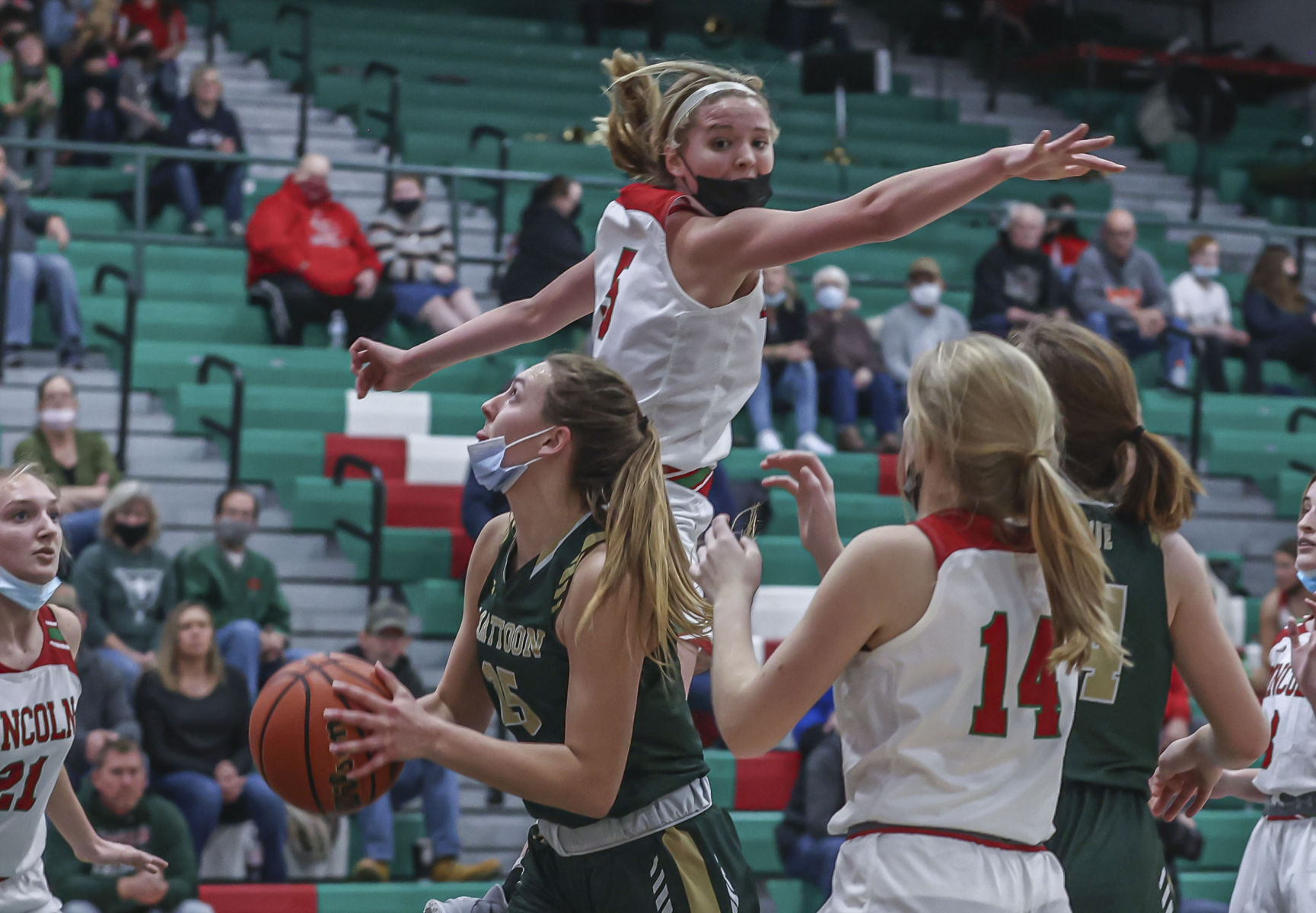 Mattoon girls at Lincoln 25 011422.JPG